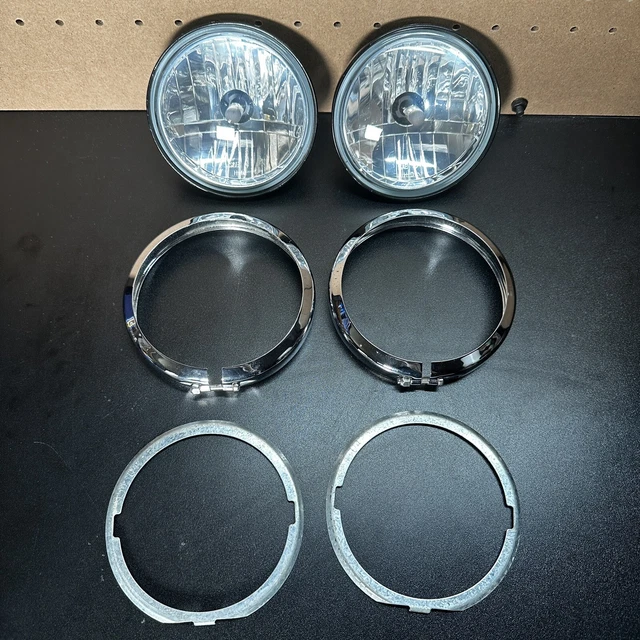 Harley Touring Road King Chrome Passing Lamp Bulb Genuine OEM 68414-06, 68414-05