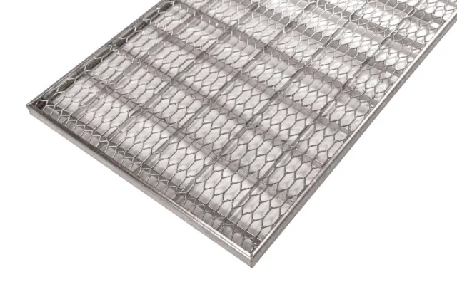 Grille caillebotis standard en métal déployé galvanisé 400x600x20mm