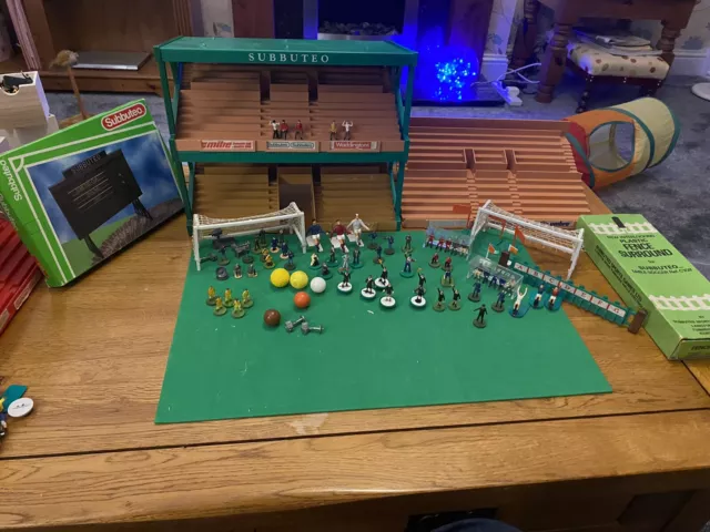 subbuteo stadium grandstand, Terracing, Figures And Other Accessories.