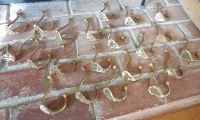 Vtg Lot Of 21 Solid Brass School Hat Coat House Double Hooks Heart Shape Plate