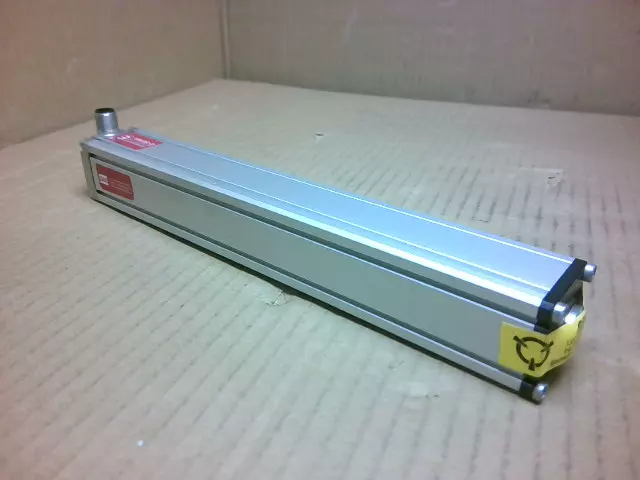 TEMPOSONICS ERM0125MD341A01 E-Series convertitore lineare 125 mm - nuovo senza cartone
