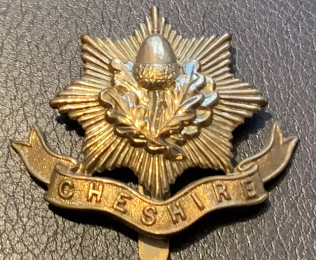 Cheshire Regiment Cap Badge WW1 Brass Economy 2