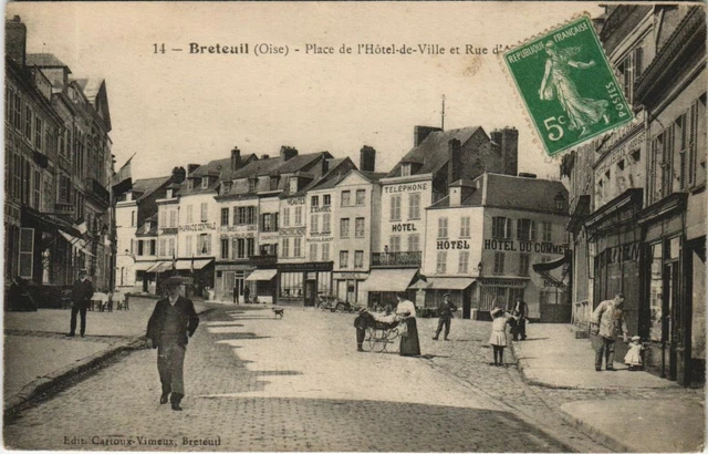CPA BRETEUIL Place de l'Hotel de Ville (1207317)