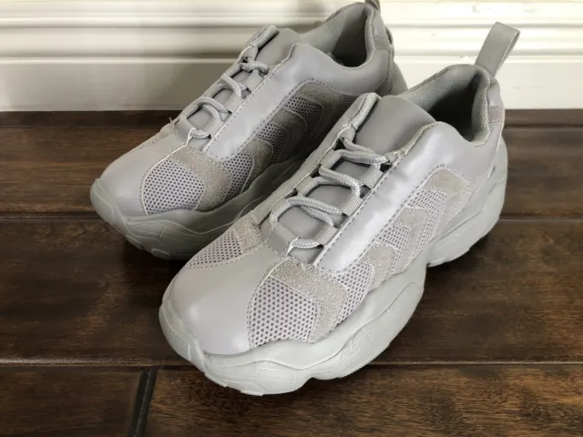 ASOS DESIGN Womens Deject chunky Athletic Sneakers in gray US SIZE 5