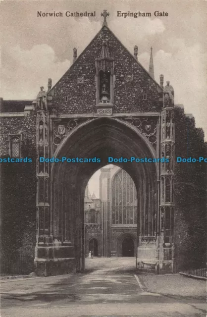 R042058 Norwich Kathedrale. Erpingham Tor