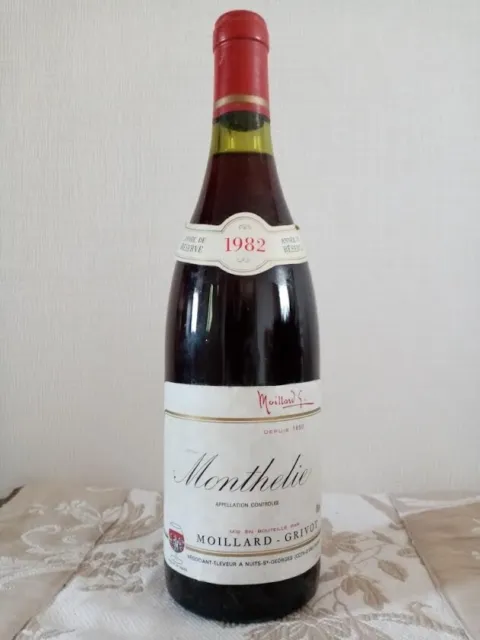 vin de bourgogne côte deBeaune MONTHELIE 1982
