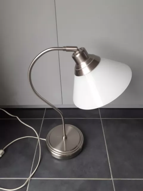 Magnifique lampe de bureau articulée en métal chromé model D'IKEA déco vintage