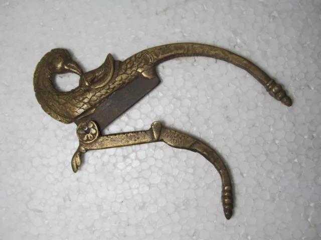 VINTAGE BEAUTIFUL BRASS IRON BEETLE NUT CUTTER GOOD QUALITY HAND FORGED Sarota 5