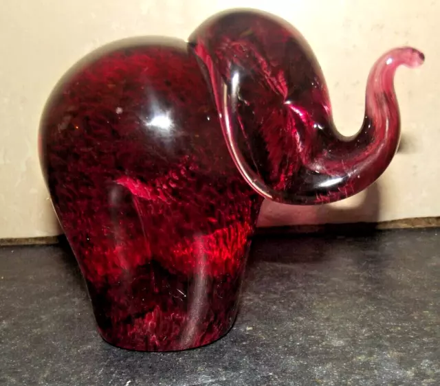 Vintage WEDGEWOOD Red speckled glass elephant paperweight. H 4”  etched