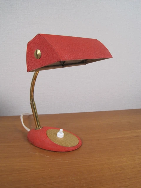 Petite lampe de bureau vintage en métal rouge style banquier notaire Années 1950