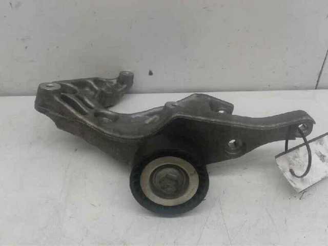 Support D´alternateur Pour Opel Astra J Lim. Enjoy 2416877               2416877