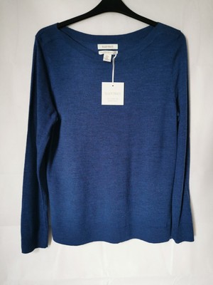 Red sweater 100% Extra Fine merino wool 