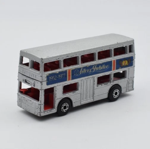 Matchbox Superfast N°17 - The Londoner Silver Jubilee Bus, 8cm, Diecast, Occasion