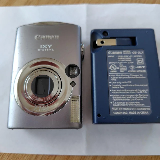 CANON IXY DIGITAL 2000 IS Silver Compact Digital Camera Tested