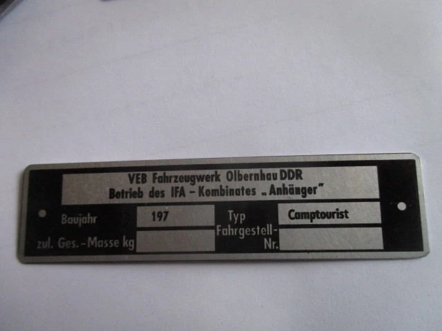 Plaque S39 Bouclier IFA RDA VEB Oberlausitz - Véhicules Remorques - Neuf