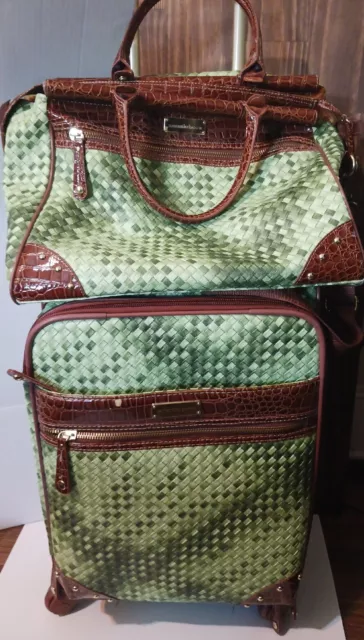 Samantha Brown Luggage 2 Pieces Set Croc Brown & Green.  Pre-owned
