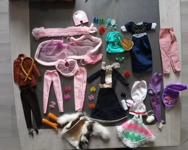 lot vêtements barbie vintage