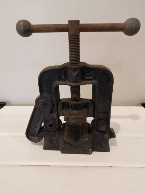 NYE Pipe Vise Plumber's Style