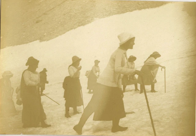 Photo Ancienne - Vintage Snapshot - Groupe Montagne Alpinisme Mode - Mountain 1