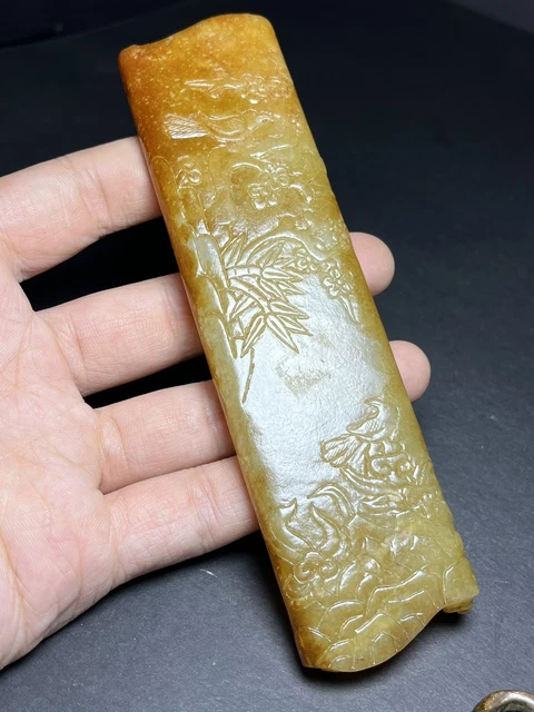 Chinese Exquisite Handmade Flowers and Bird carving Hetian Jade Brush rest