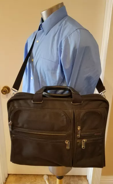 Tumi 26114D4 Briefcase Messenger Padded Laptop Bag Excellent
