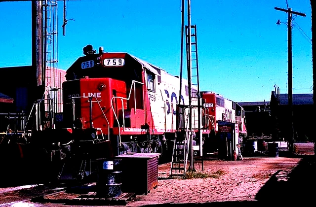 Original Kodachrome Slide Soo Lines Sd-40 #759 N. Fond Du Lac, Wi Sept  7, 1986