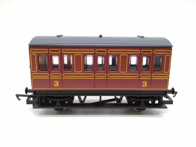 Hornby Four Wheel Coach (Red/Brown) - OO - (Unused) Mint Condition