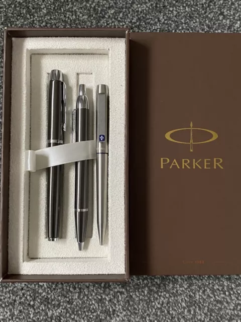 3 X Parker Pen Gift Set In Box With Pen Refil .Ink & Ball Point . Refills Needed