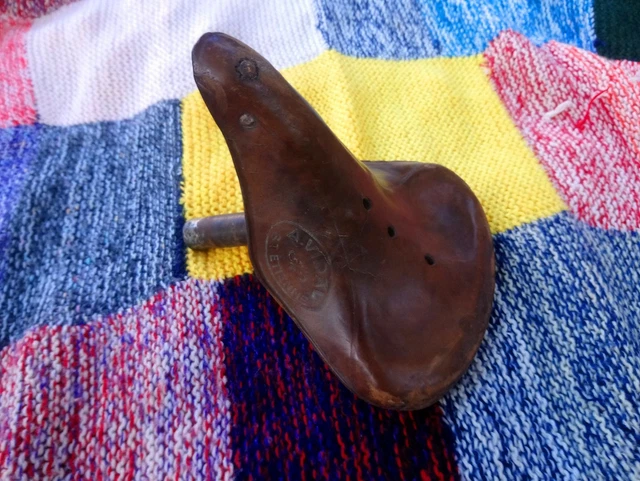 Ancienne selle de Vélo en cuir de Marque G 1900 Rare ancien old bike