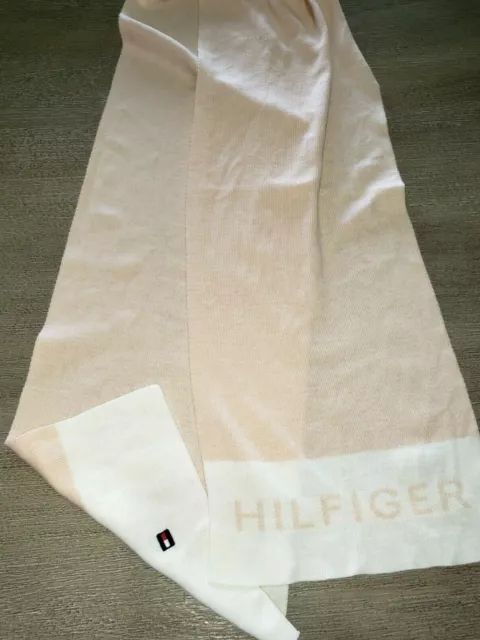 women's TOMMY HILFIGER soft pink/peach and ivory KNIT WINTER SCARF flag 68 x 11