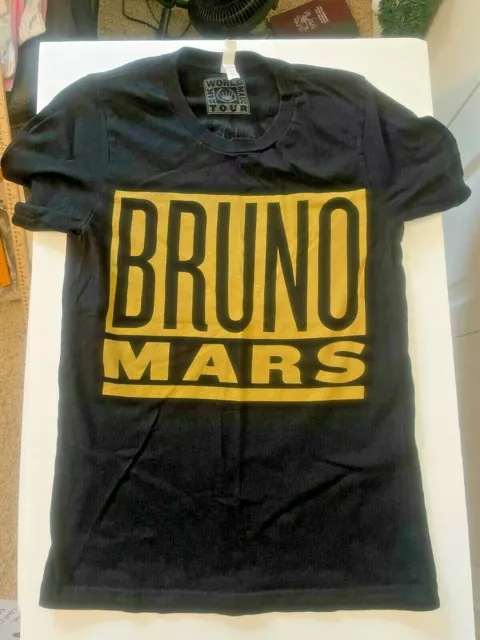 Bruno Mars 24K Magic Tour concert S shirt black gold 2017 2018 cities spell out