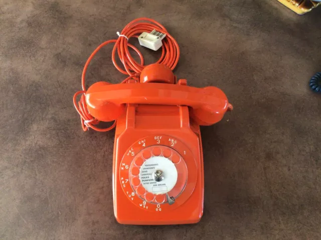 Téléphone Orange Socotel S63  Cadran Rotatif Fonctionne  Vintage