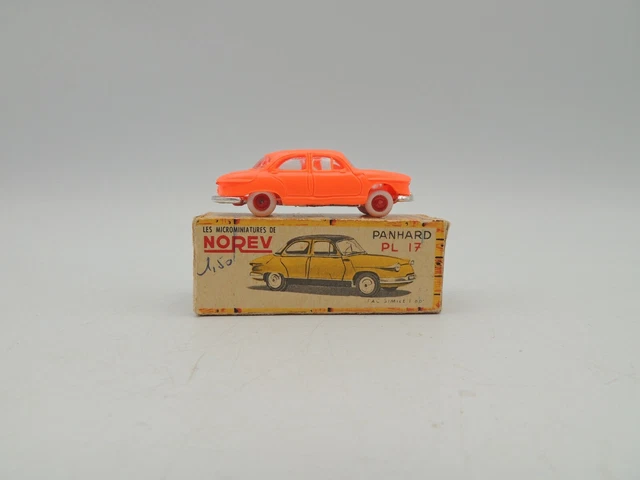 Modellino NOREV In Scala 1:18 - Colore Blu - Per Collezionisti O Display