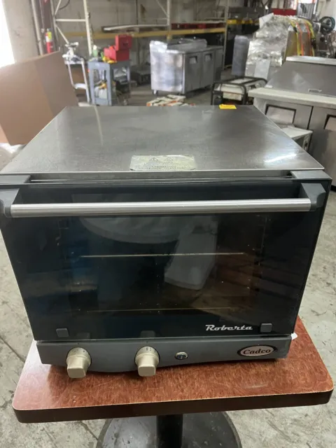 Cadco Quarter Size Convection Oven Model XAF003