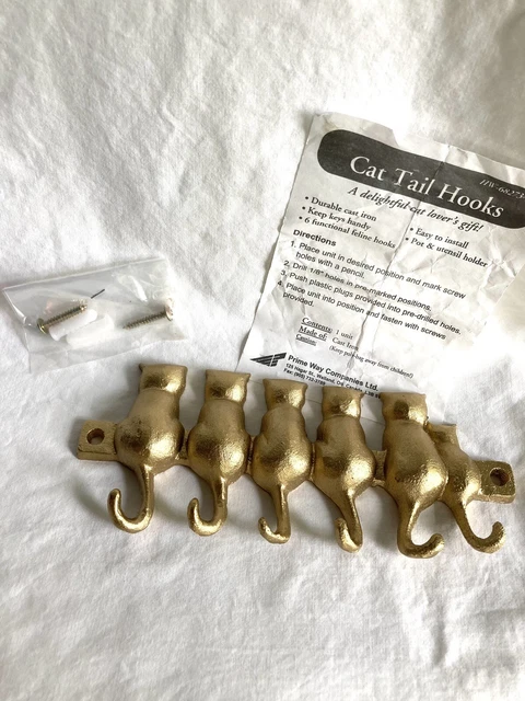 Vintage Cast Iron Gold Tone Color Wall Mount Cat Kitten Tail Jewelry Holder Key