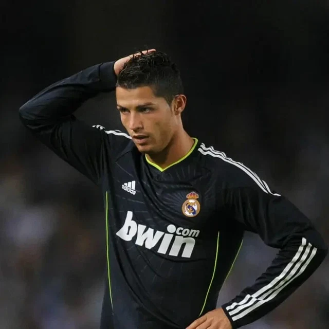 CAMISETA REAL MADRID Fuera 2010 2011 CRISTIANO RONALDO CR7 EUR