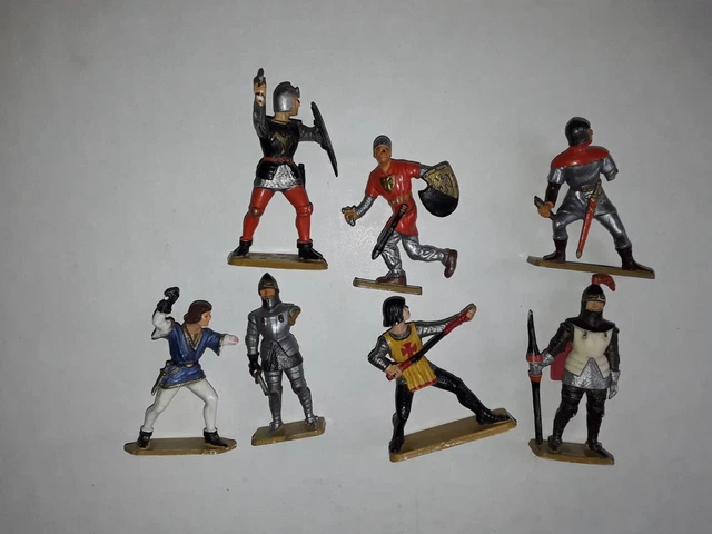 Lot De Soldats En Plastique Britains – Moyen Âge, échelle 1:32 (60mm)