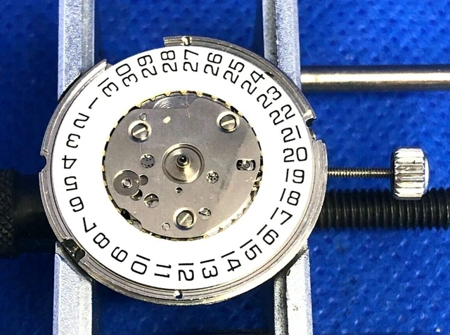 Mouvement De Montre Quartz Vintage FE 7220 - Suisse - Pour Pièces Ou Restauration - Ne Fonctionne Pas