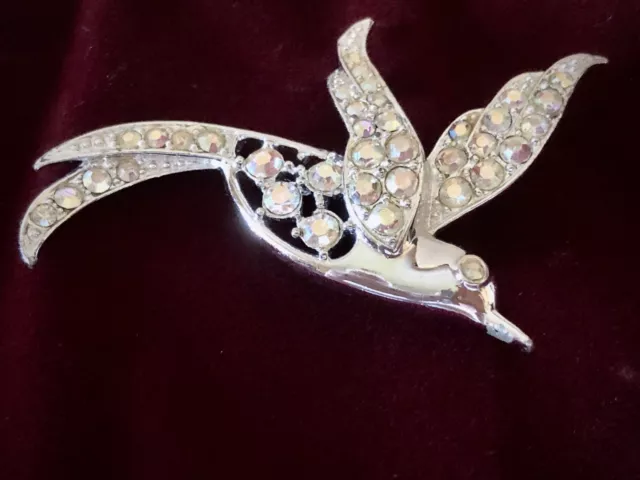 Sarah Coventry Bird In Flight Aurora Crystals Silver Sixties Safety Clasp   Vtg.