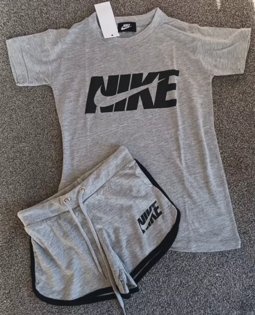 Girls T-shirt & Shorts Set Age 7-8