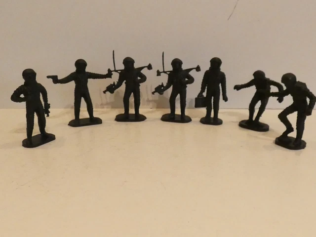 LOT 10 FIGURINES en plomb Sapeurs Pompiers de divers pays Del Prado EUR