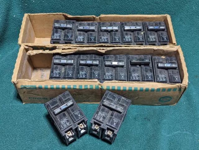 Lot Of 12 Siemens Q260 2 Pole 60 Amp 120/240V Plug-In Circuit Breakers NEW