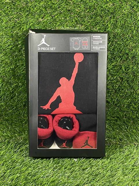 Nike Air Jordan Babies Gift Set  3-piece Set Vest Hat Bootie Socks Newborn 0-6