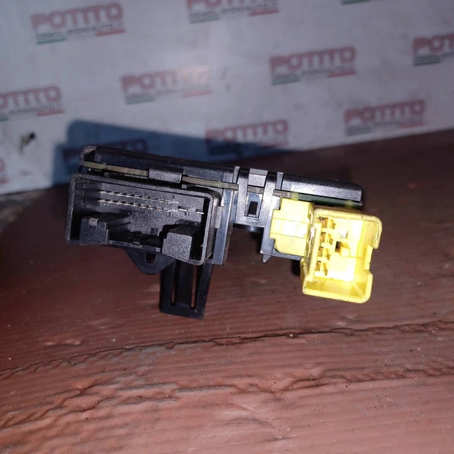 Interruttore Freno A Mano Elettrico Per Volkswagen Golf 7 (2012-2020) - Ricambio Compatibile 5G0927225E