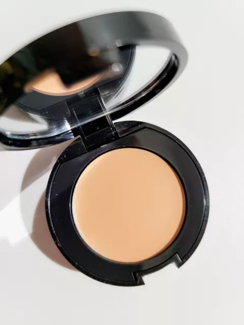 Bobbi Marrón Corrector Ligero a Mediano Melocotón Nuevo