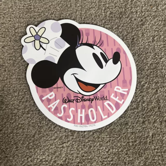 Disney World Chef Minnie Mouse Annual Passholder Magnet Epcot Food & Wine 2019