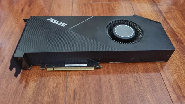 ASUS GeForce RTX 2060 SUPER Turbo Evo 8GB - Graphics Card ASUS GeForce RTX 2060 SUPER Turbo Evo 8GB - Graphics Card
