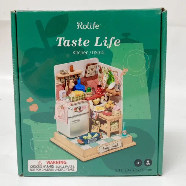“Taste Life” Kitchen DS015 DIY Dollhouse Rolife 3D Wooden Puzzle Model Kit New