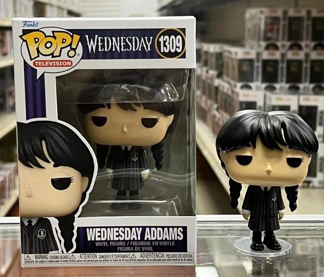 Funko POP! WEDNESDAY: WEDNESDAY ADDAMS Vinyl Figure with protector case
