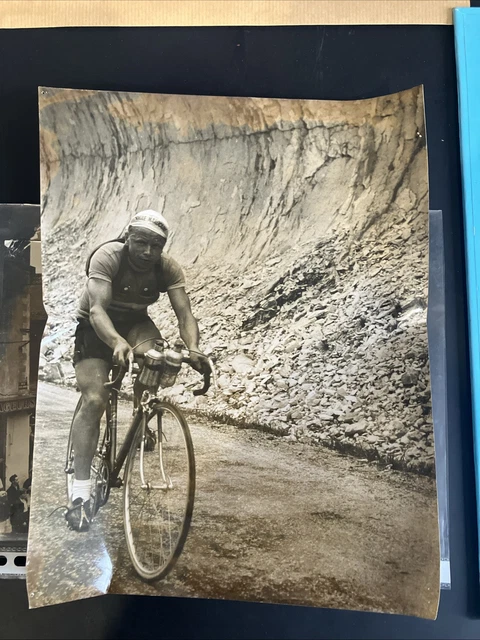Photo De Presse Cyclisme Originale 1959 - 18x24 Cm, Coureur Inconnu